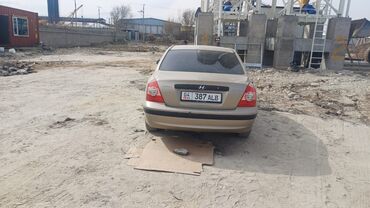 Hyundai: Hyundai Elantra: 2006 г., 1.6 л, Механика, Бензин, Седан