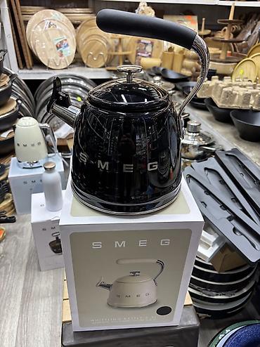 Наборы посуды: Smeg — стильная посуда и аксессуары для кухни Сейчас доступны: - — 3