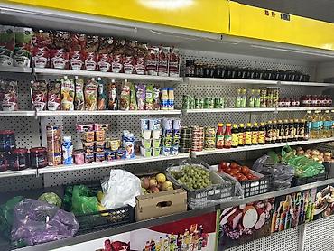 Продуктовая витрина/стеллаж с ассортиментом для магазина не рабочий
