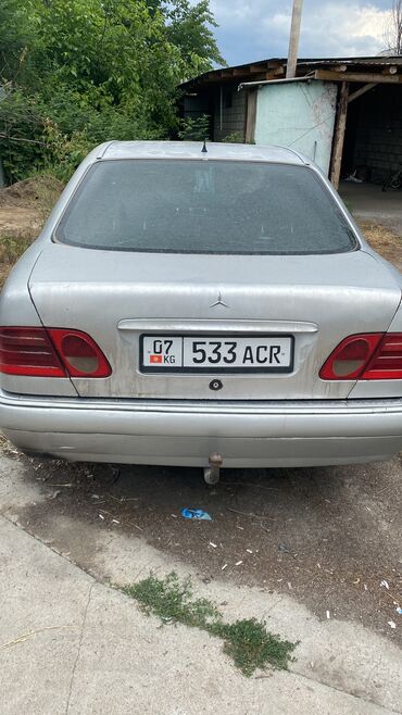 hyundai автомобиль: Mercedes-Benz 220: 1999 г., 2.5 л, Механика, Дизель, Седан