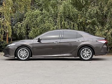 Продажа авто: Toyota Camry: 2019 г., 2.5 л, Автомат, Гибрид, Седан — 4