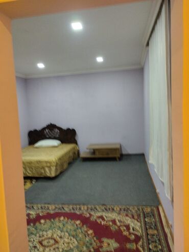 xacmaz kirayə ev: Tecili Ramani Savxoz da mektebe yaxin 1 otaq 1 metbex adelni heyet evi