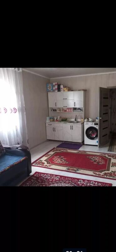 дом или квартира: 40 м², 3 комнаты, Парковка, Забор, огорожен