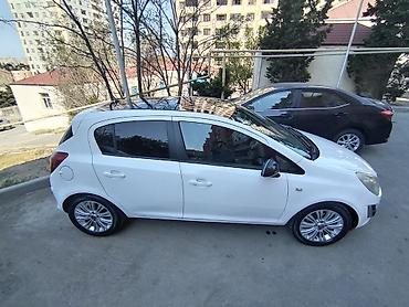 Opel: Opel Corsa hatchback – ağ rəng, 5 qapı.2013 il. Motor-1.4 — 3