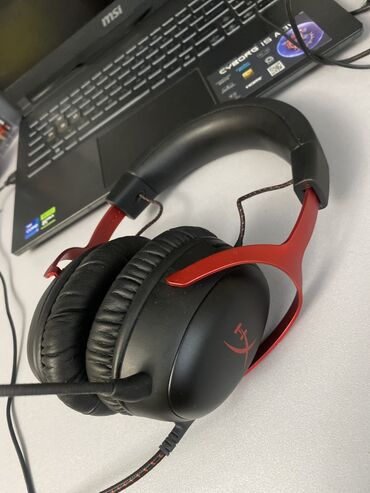 Qulaqcıqlar: Qulaqliq: HyperX cloud3