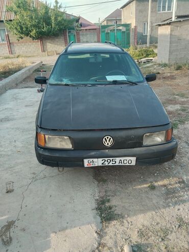 кю 7: Volkswagen Passat: 1990 г., 1.8 л, Механика, Бензин, Универсал