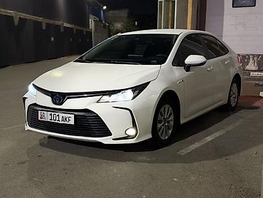 Toyota: Toyota Corolla: 2021 г., 1.8 л, Вариатор, Гибрид, Седан — 3