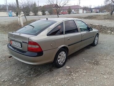 жугули сатам: Opel Vectra: 1997 г., 1.8 л, Механика, Бензин, Хетчбек