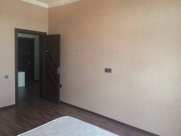 Uzunmüddətli kirayə mənzillər: Nərimanov metrosuna yaxin 14 mertebeli binanın 7-ci mərtəbəsində — 14