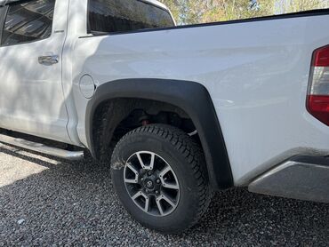 обвес на авто: Комплект Toyota, цвет - Черный, Новый, Самовывоз