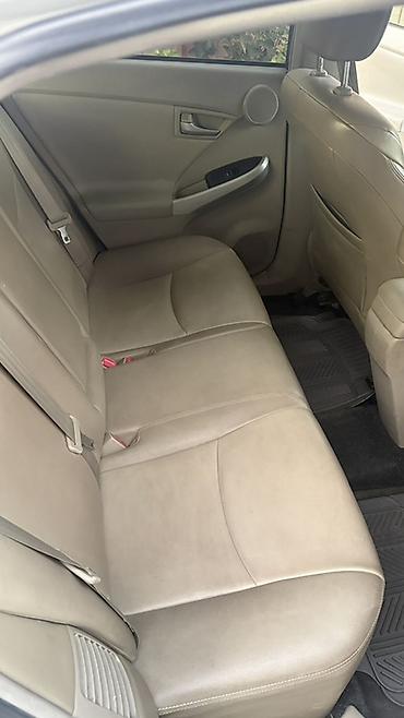 small car: Toyota Prius: 2012 г., Гибрид, Хэтчбэк — 10