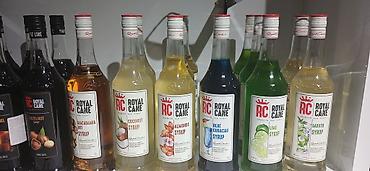 Qida məhsulları: Məhsul: Simonelli milkşeyk tozları 38₼ və Royal Cane siropları 15₼ — 4