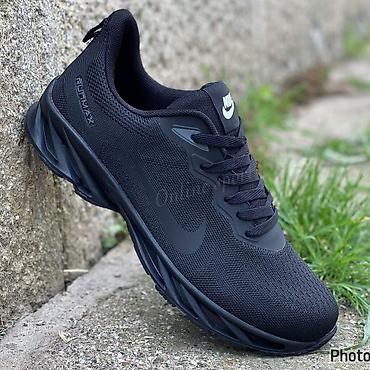 Patike: RunMax 2
41-46
3500 din — 3