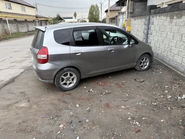 аренда автомобилей с водителем: Сдаю в аренду: Легковое авто, Под такси