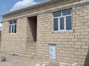 ecemide kirayə ev: 3 otaqlı, 83 kv. m, Kredit yoxdur, Təmirsiz