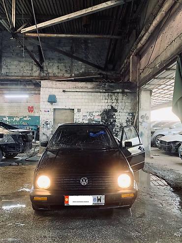 Volkswagen Golf: 1984 г., 1.8 л, Механика, Хэтчбэк