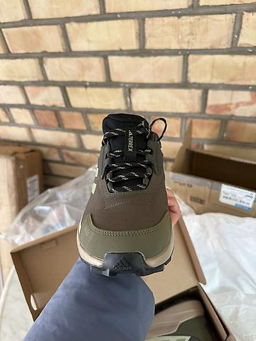 Кроссовки и спортивная обувь: Мужские кроссовки, 44, Adidas, Новый, Бесплатная доставка — 4