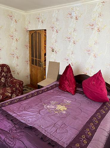 qara qarayev kiraye evler: 100 м², 4 комнаты, Канализация, Артезианский колодец, Газ — 4