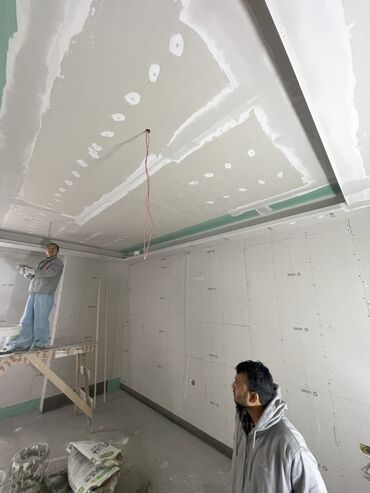 Штукатурка, шпаклевка: Декоративная штукатурка, Шпаклевка потолков, Шпаклевка стен | Акриловая вода эмульсия, Арт бетон, Текстурная Больше 6 лет опыта — 12