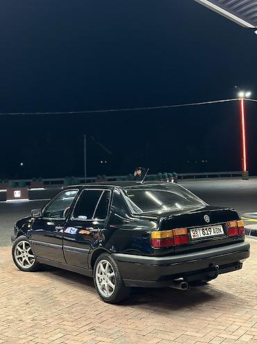 буксир машина: Volkswagen Vento: 1993 г., 1.8 л, Механика, Седан — 2