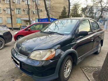 Toyota: Toyota Vitz / Platz / Yaris / Echo: 2000 г., 1.5 л, Автомат, Бензин, Седан