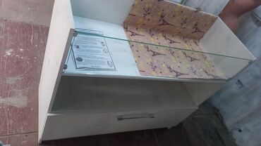 Витрины: Мебель для магазина. Состояние хорошее