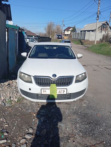 Skoda: Skoda Octavia: 2014 г., 1.6 л, Автомат, Бензин, Седан