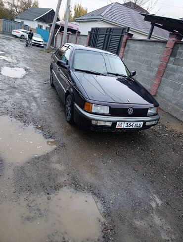 поворотник тойота виндом: Volkswagen Passat: 1991 г., 2 л, Механика, Бензин, Седан