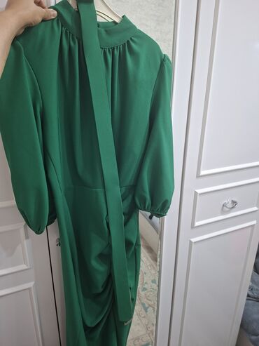 турецкая новая платье: Yaşıl rəngli zərif qadın donu - Stil: Midi/uzun kəsim, arxa hissədə lalafo.az -da турецкая новая платье: Yaşıl rəngli zərif qadın donu - Stil: Midi/uzun kəsim, arxa hissədə