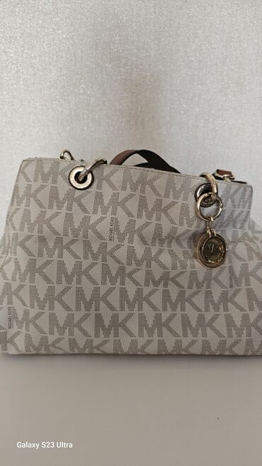 Классические сумки: Классическая сумка, Michael Kors, США, Материал: Экокожа, Оригинал, Подкладка из мягкого материала, Разделенные отделения, Женские, Б/у
