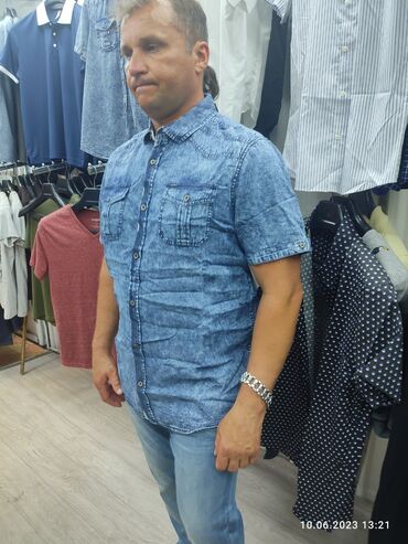 Футболки: Рубашка мужская брендовая Буффало, ткань тонкая джинса хб размер