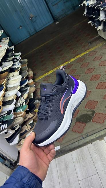 Кроссовки и спортивная обувь: Оптом обувь 🫰оригиналь 3500+онлайн — 2