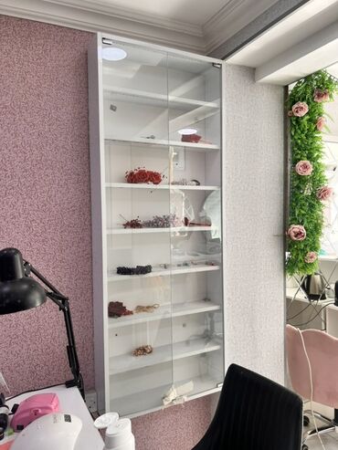 Dolablar: Açılan, 1 qapı Düz dolab, Kitab dolabı