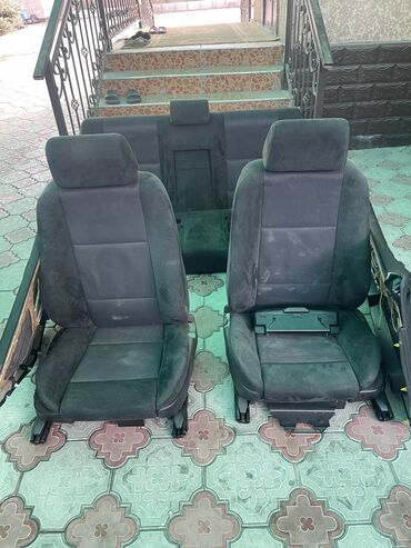 сиденье 124: Комплект сидений, Ткань, текстиль, BMW 2002 г., Б/у, Оригинал, Япония