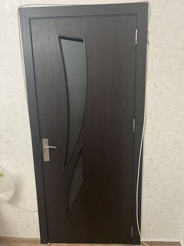 mdf plintus: 3 ədəd qapı satılır. Tək tək də satıla bilər Qapının içdən içə ölçüsü