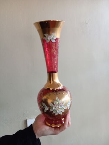 evde qal sekil: Одна ваза, Богемское стекло
