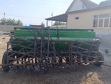 karatas traktor: Işlənmiş taxıl səpən satılır. Real alıcıya endirim olacaq təcili — 7