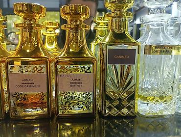 Ətriyyat: • Paco Rabanne – Invictus • Mancera – Red Tobacco • Rosendo Mateu – — 7