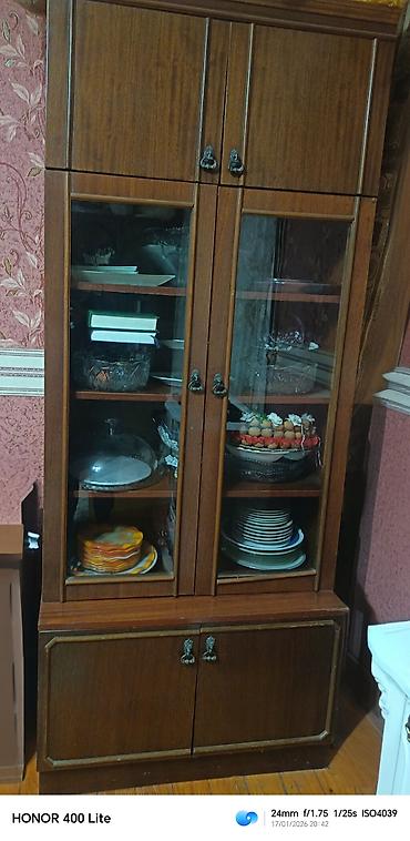 Mebel vitrin dəsti – klassik üslubda taxta bufet - Material: ağac