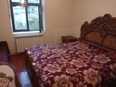 Salam. Şəraiti normal. Azpetrolun yanındakı binada 5/4-ci