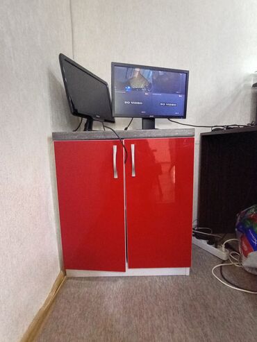 Sifarişlə işçi masaları: Ofis üçün künc tipli iş masası və modul şkaf - Material: laminat/MDF — 5