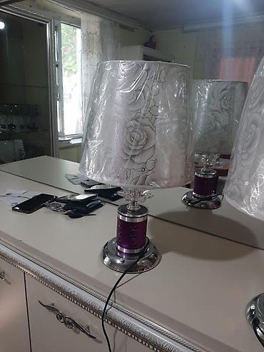 qulancar harda satilir: Güllü naxışlı abajurla masa lampası 2 eded naçinik 1 ededi 25 azn - — 2