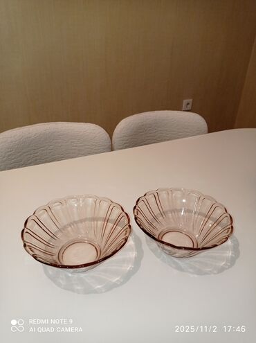 şüşe qab: Şüşə qablar dəsti – 2 ədəd - Material: qalın, şəffaf şüşə - Rəng