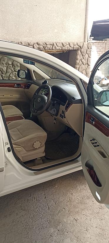 жили: Toyota Ipsum: 2002 г., 2.4 л, Автомат, Бензин, Минивэн — 8