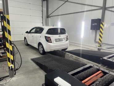 люк спринтер: Chevrolet Aveo: 2015 г., 1.4 л, Типтроник, Бензин, Хэтчбэк