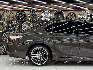 corolla 2016: Toyota Camry: 2018 г., 2.5 л, Автомат, Бензин, Седан — 9