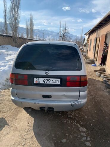 volkswagen t2: Volkswagen Sharan: 1996 г., 2 л, Механика, Газ, Вэн/Минивэн