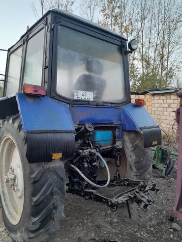 Traktorlar: Traktor Belarus (MTZ) 80,1, 1982 il, 58 at gücü, motor 4.7 l, İşlənmiş — 4