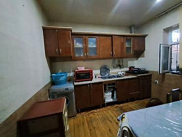 kiray: Xanımlara kirayə verilir.4 xanım halhazırda yaşayır evdə. 3 otaqlı evi — 2