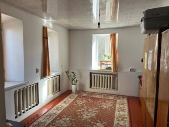 гостивой дом каракол: Дом, 200 м², 4 комнаты, Собственник, Косметический ремонт